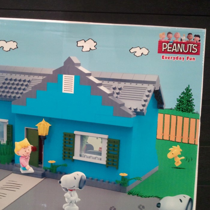 peanuts lego set