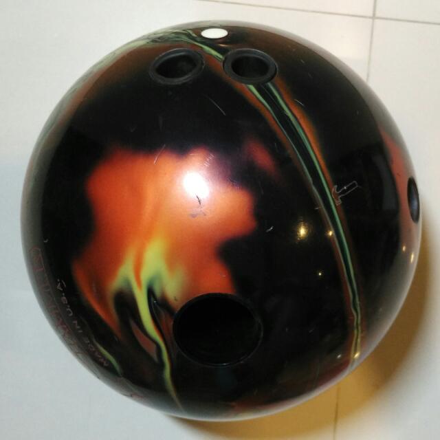 how to curve bowling ball